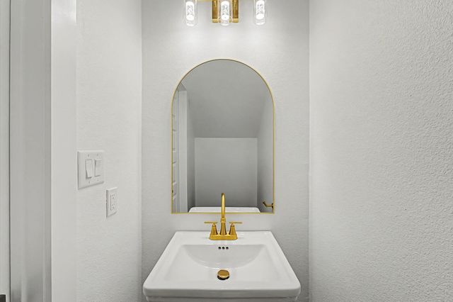 9214 Madera Road, Houston, TX 77078