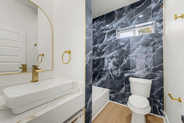 9214 Madera Road, Houston, TX 77078