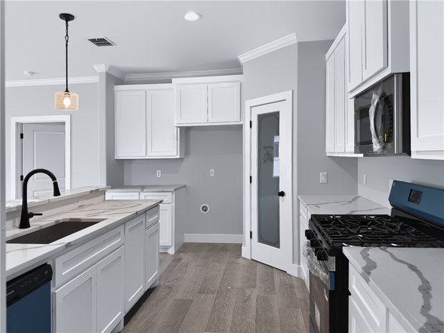 8121 Berenstain Dr, Corpus Christi, TX 78414