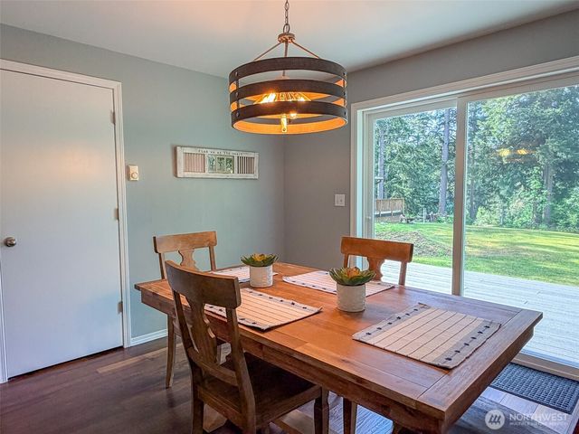 55 Wolf Road, Quilcene, WA 98376