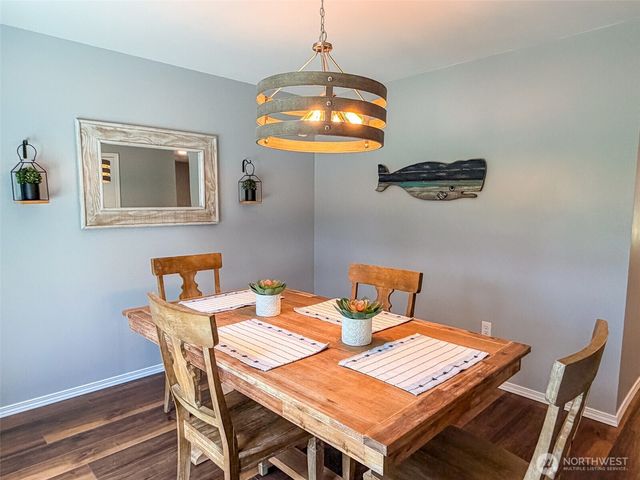 55 Wolf Road, Quilcene, WA 98376