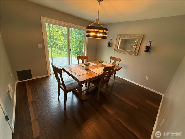 55 Wolf Road, Quilcene, WA 98376