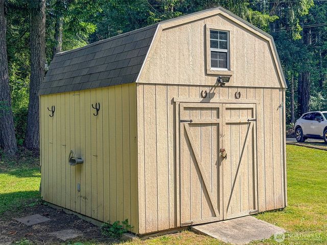 55 Wolf Road, Quilcene, WA 98376