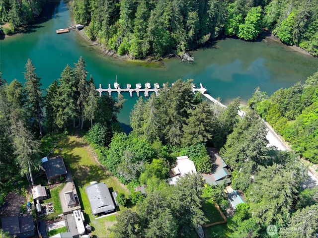 55 Wolf Road, Quilcene, WA 98376