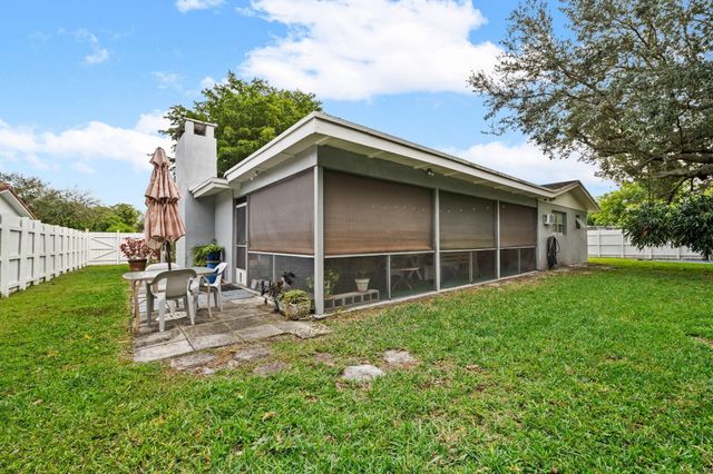 481 NW 45th Terrace, Plantation, FL 33317