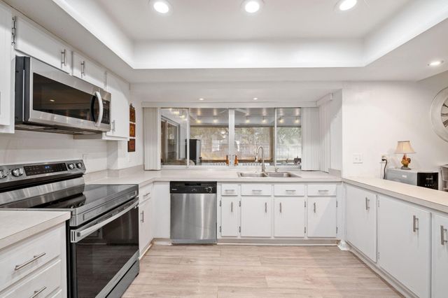 481 NW 45th Terrace, Plantation, FL 33317