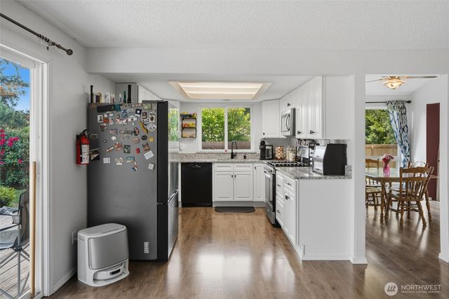 2440 Lincoln Avenue SE, Port Orchard, WA 98366