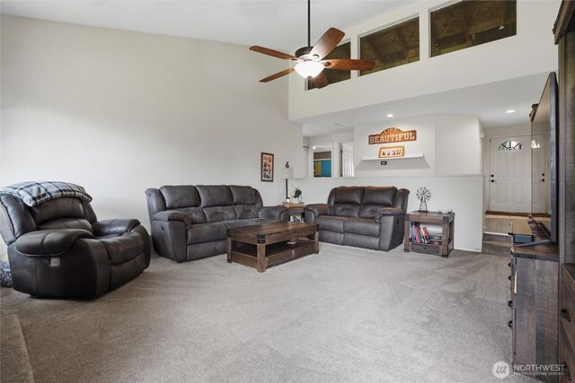 2440 Lincoln Avenue SE, Port Orchard, WA 98366