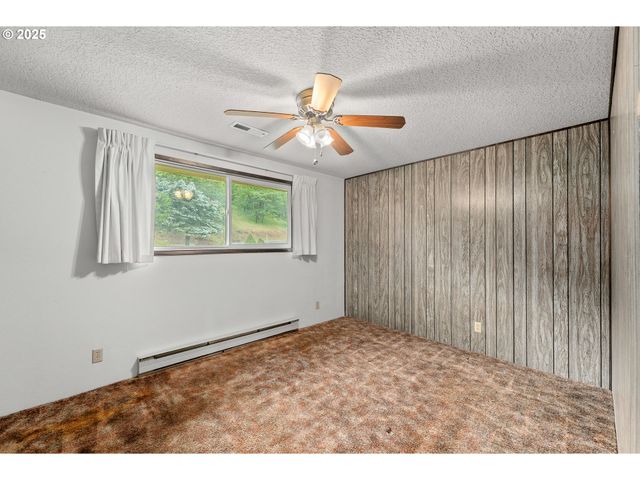 1223 SABLE Dr, Roseburg, OR 97470