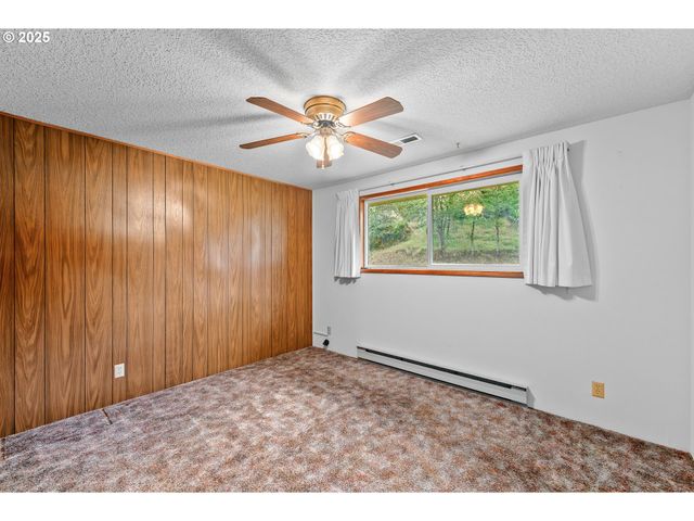 1223 SABLE Dr, Roseburg, OR 97470