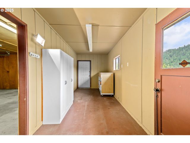 1223 SABLE Dr, Roseburg, OR 97470