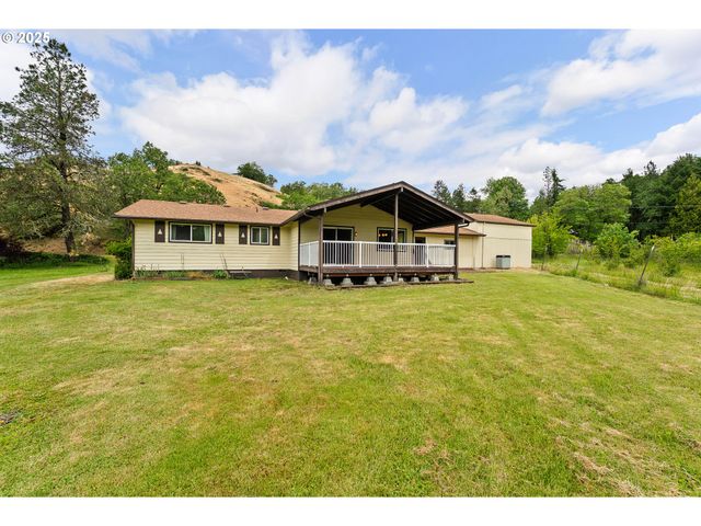 1223 SABLE Dr, Roseburg, OR 97470