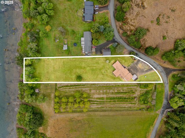 1223 SABLE Dr, Roseburg, OR 97470