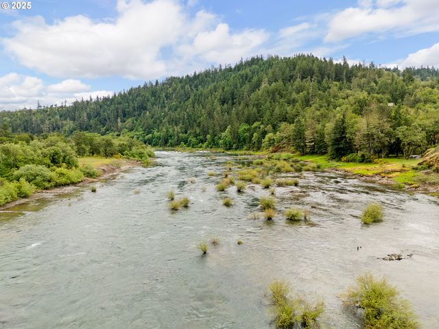 1223 SABLE Dr, Roseburg, OR 97470