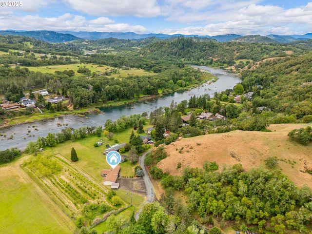 1223 SABLE Dr, Roseburg, OR 97470