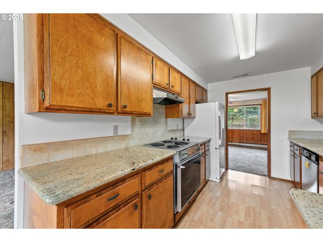 1223 SABLE Dr, Roseburg, OR 97470