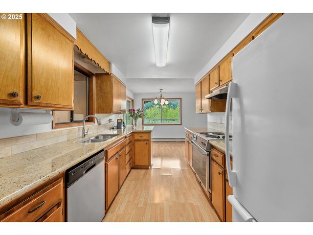 1223 SABLE Dr, Roseburg, OR 97470