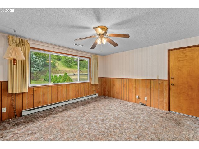 1223 SABLE Dr, Roseburg, OR 97470