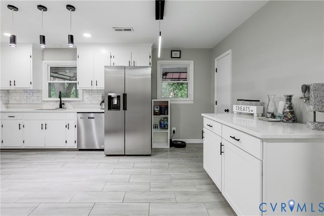 9624 Brandywine Ave, North Chesterfield, VA 23237