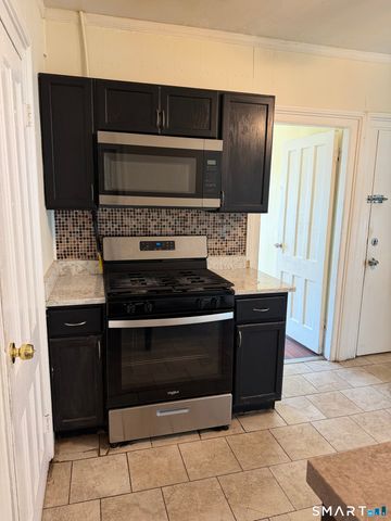 961 Hancock Avenue, Bridgeport, CT 06605