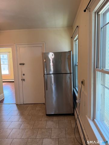961 Hancock Avenue, Bridgeport, CT 06605