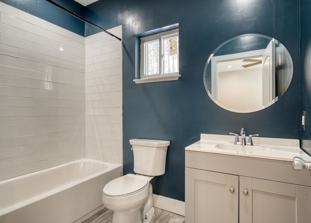 1518 E Wilke Road, Rothbury, MI 49452