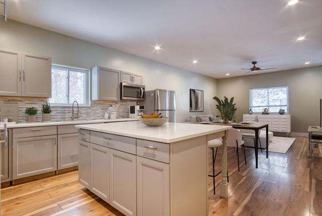 1518 E Wilke Road, Rothbury, MI 49452