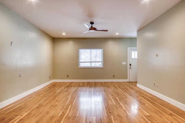 1518 E Wilke Road, Rothbury, MI 49452