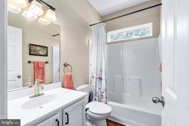 12 ORCHID DR, Bear, DE 19701