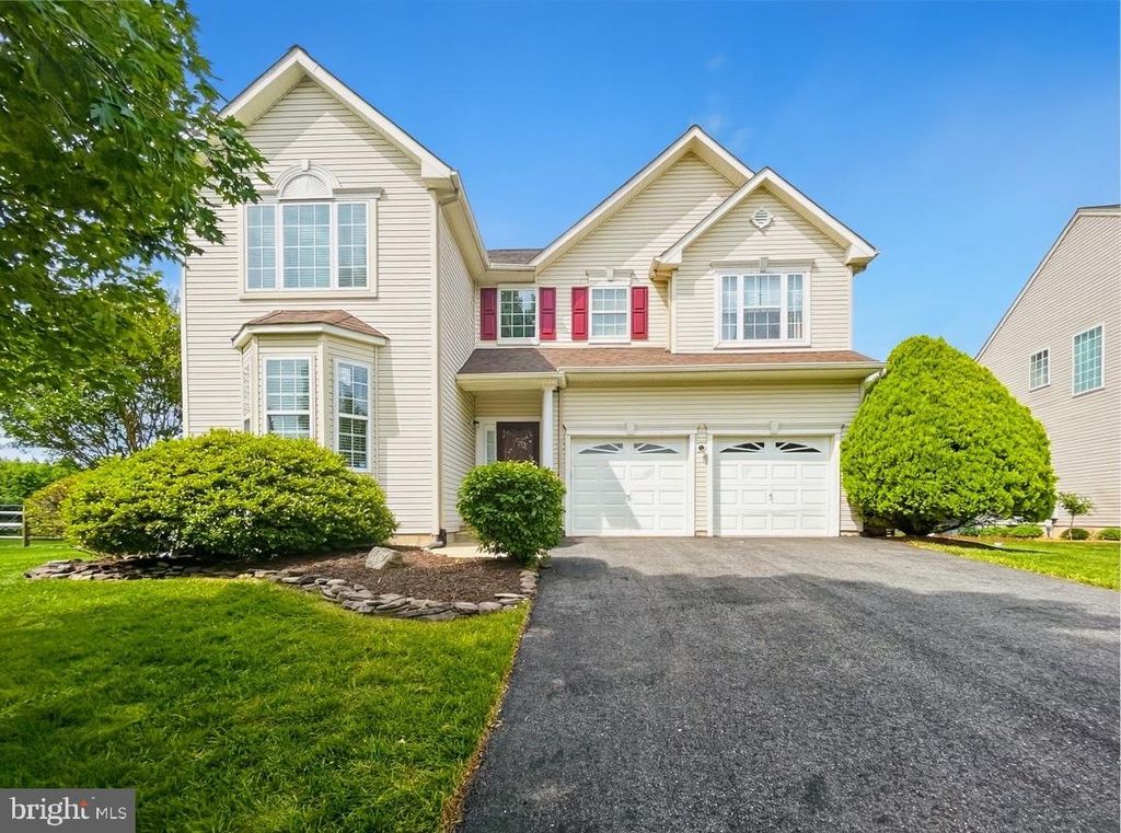 12 ORCHID DR, Bear, DE 19701