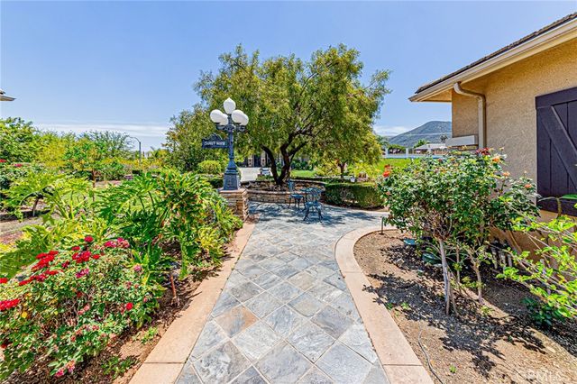 4088 Shady Ridge Circle, Corona, CA 92881