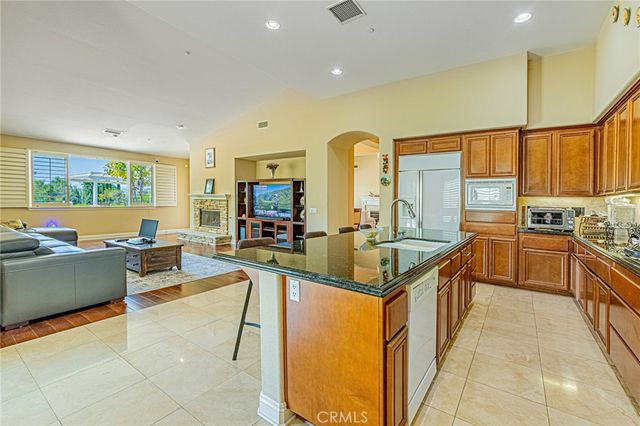 4088 Shady Ridge Circle, Corona, CA 92881