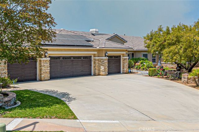 4088 Shady Ridge Circle, Corona, CA 92881