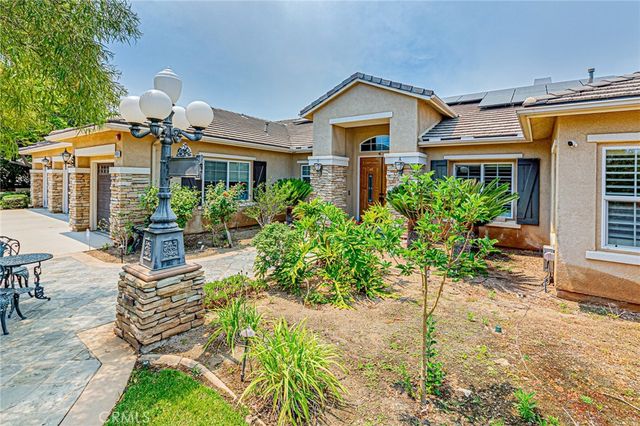 4088 Shady Ridge Circle, Corona, CA 92881