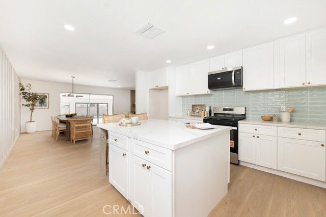 19844 Hemmingway Street, Winnetka (los Angeles), CA 91306