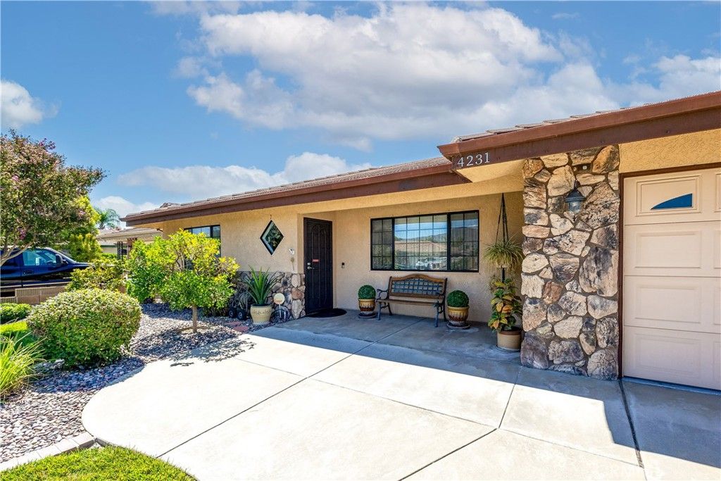 Image 3 of property listing at 4231 Wilbur Court, Hemet, CA 92544