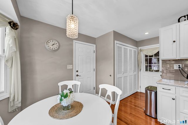 18 Carriage Drive, Burlington, CT 06013