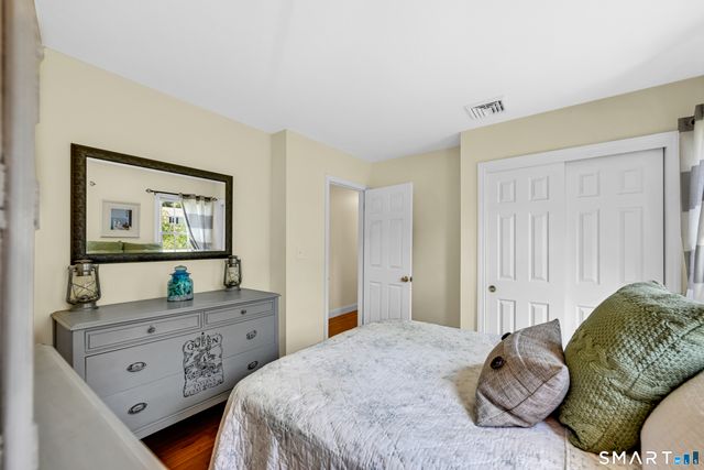 18 Carriage Drive, Burlington, CT 06013