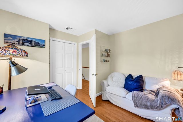 18 Carriage Drive, Burlington, CT 06013