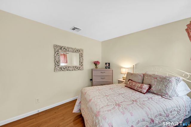 18 Carriage Drive, Burlington, CT 06013