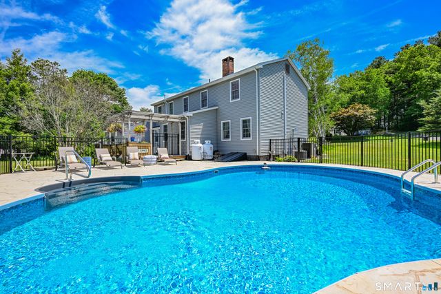 18 Carriage Drive, Burlington, CT 06013