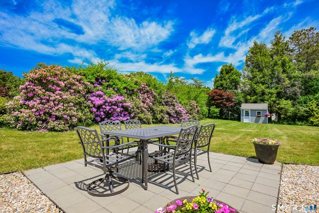 18 Carriage Drive, Burlington, CT 06013