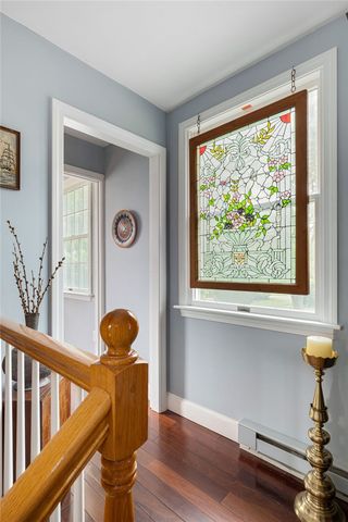30 Madison Avenue, Portsmouth, RI 02872