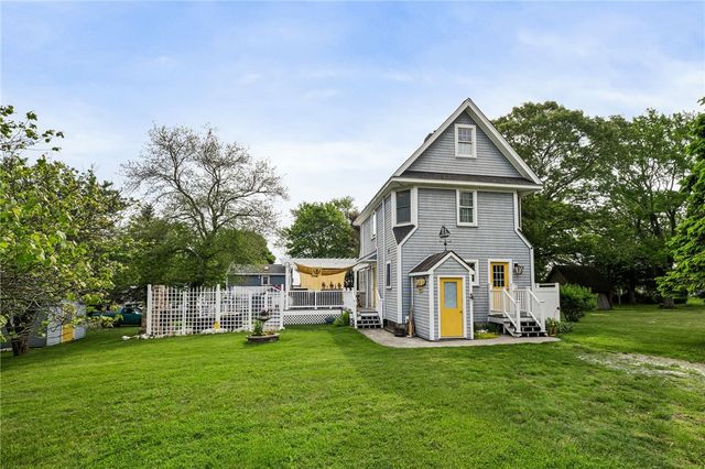 30 Madison Avenue, Portsmouth, RI 02872