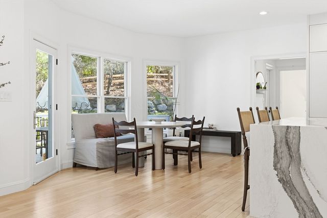 6 Sandy Hill Rd, Wayland, MA 01778