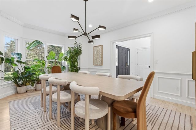 6 Sandy Hill Rd, Wayland, MA 01778