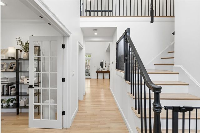 6 Sandy Hill Rd, Wayland, MA 01778