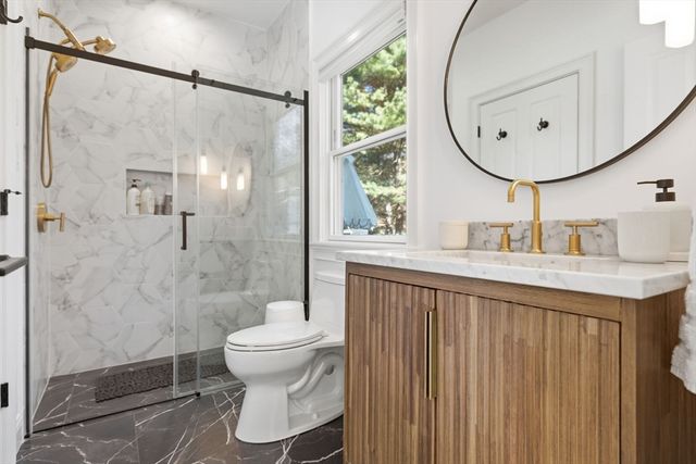 6 Sandy Hill Rd, Wayland, MA 01778