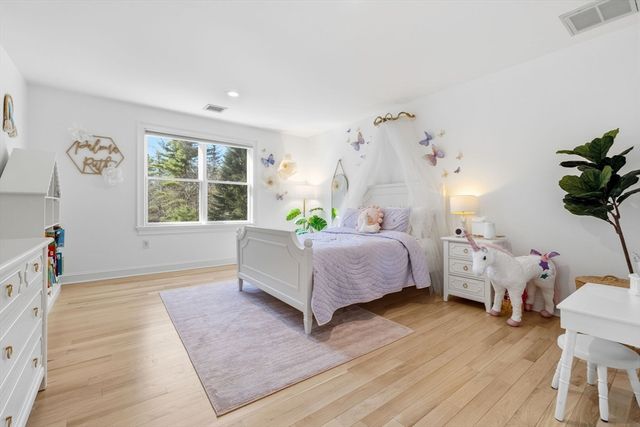 6 Sandy Hill Rd, Wayland, MA 01778