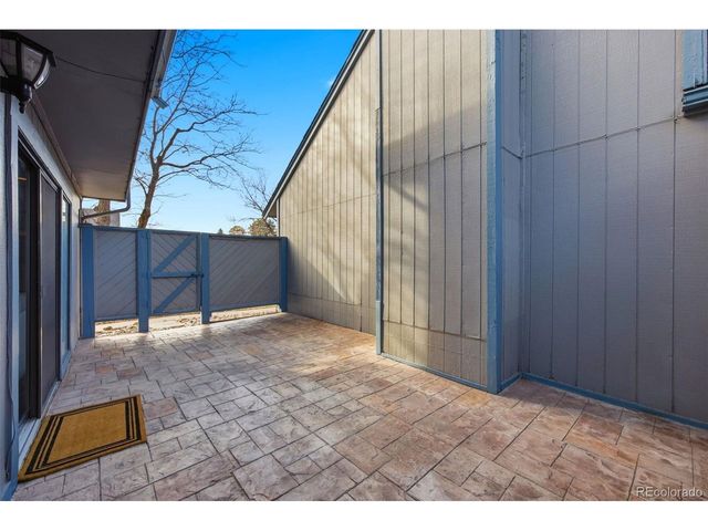 2418 S Victor St A, Aurora, CO 80014